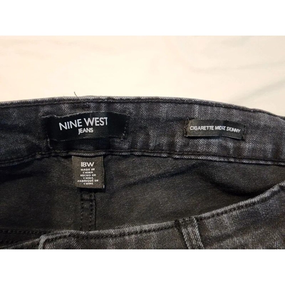 Nine West mid rise skinny